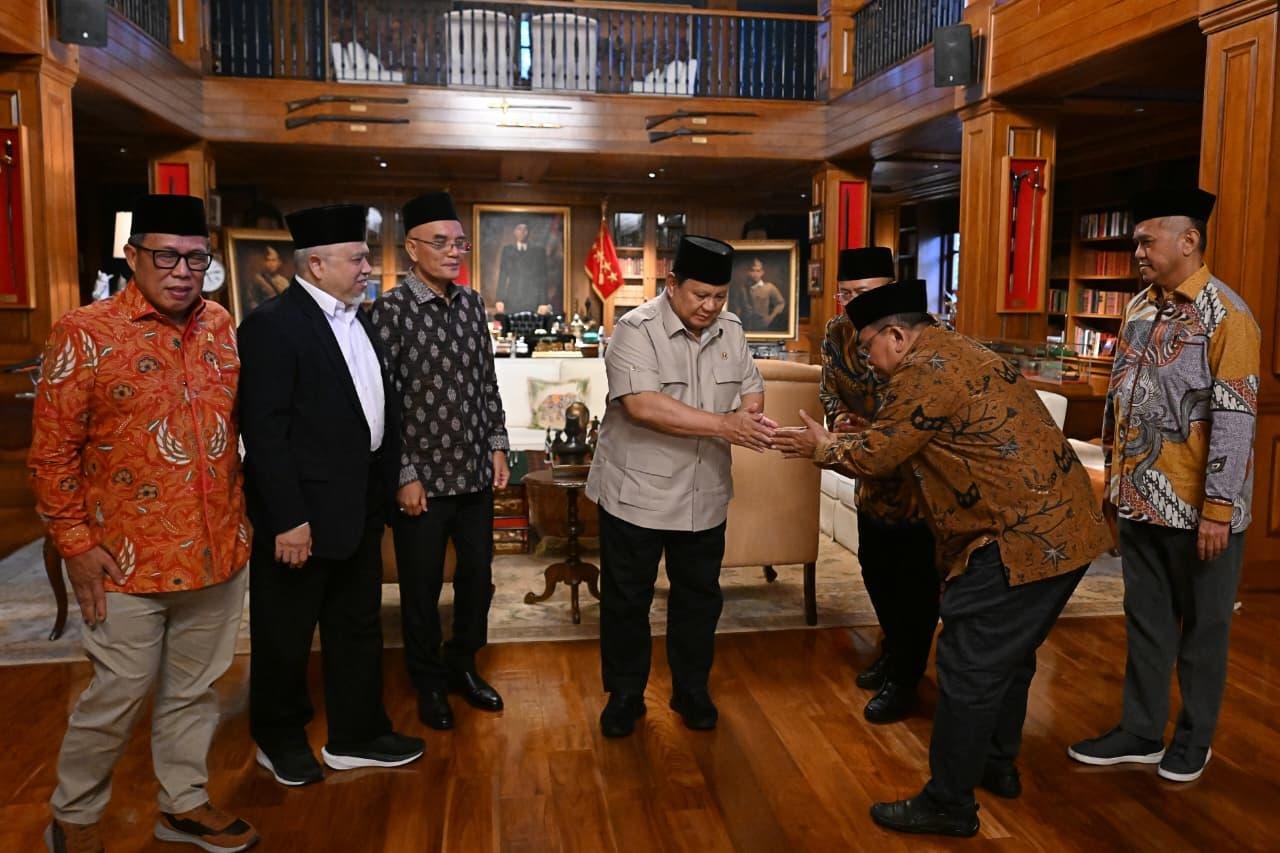 Laporan tersebut juga mencakup mekanisme keberangkatan jemaah yang kini lebih efektif, termasuk penerapan sistem imigrasi untuk mencegah keberangkatan jemaah ilegal.